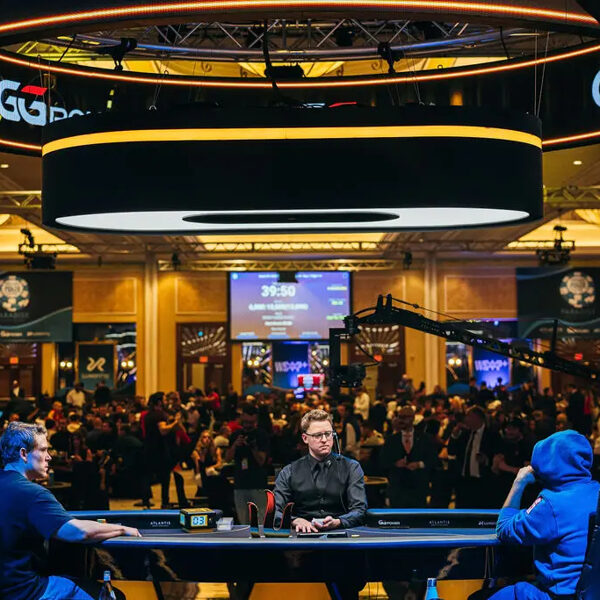 Pokera turnīra dekoratīvās detaļas