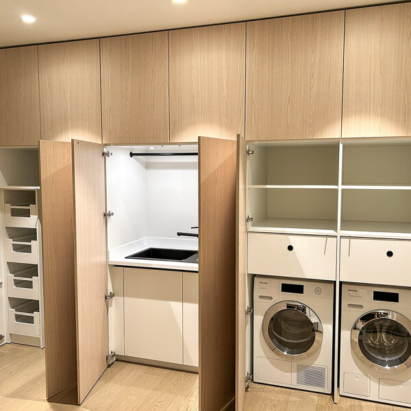 Iebūvējamais skapis priekš veļas mašīnas