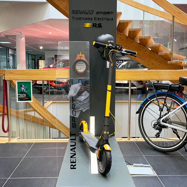 Renault Scooter Product Stand