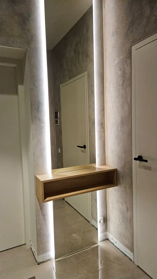 Iebūvējamais spogulis