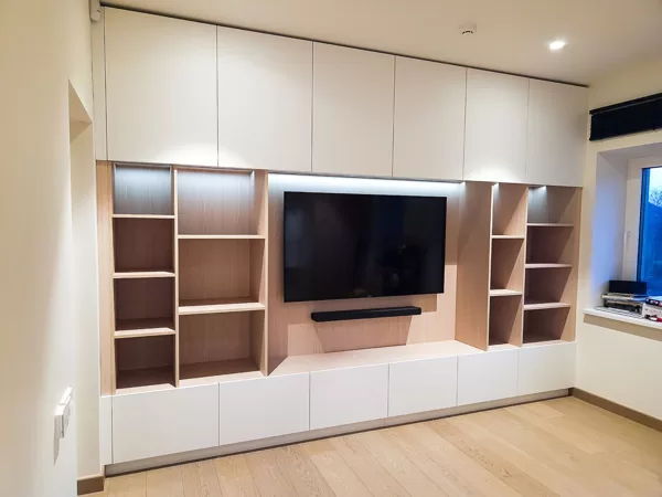 Iebūvējamais TV skapis