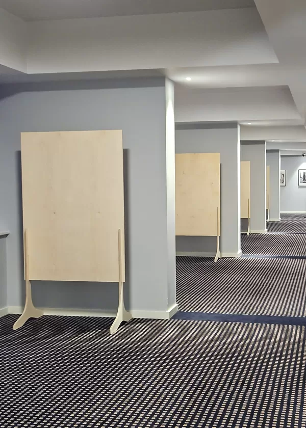 Radisson – Portable poster stands